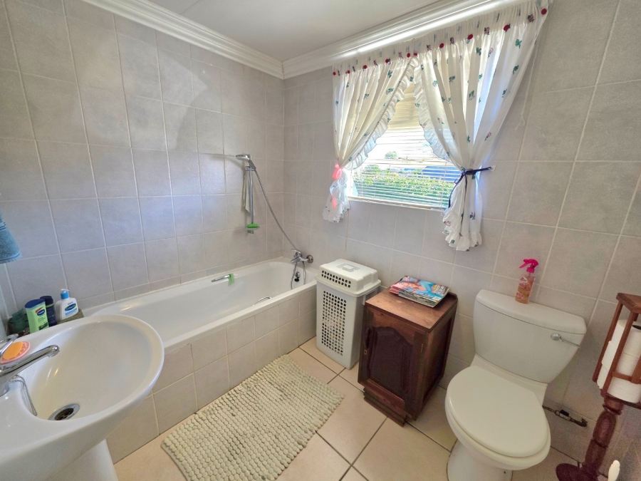 2 Bedroom Property for Sale in La Provance Free State